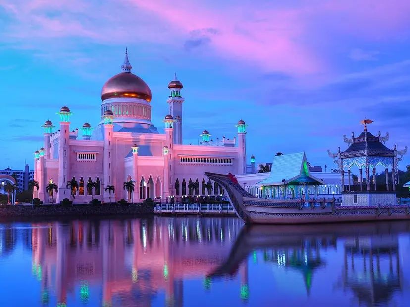 Sultan Omar Ali Saifuddin Mosque