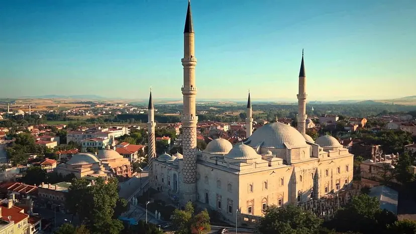 Üç Şerefeli Mosque